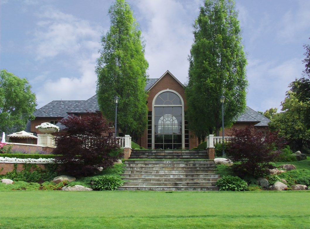 Clinton Township Residence | Great Oaks Landscape