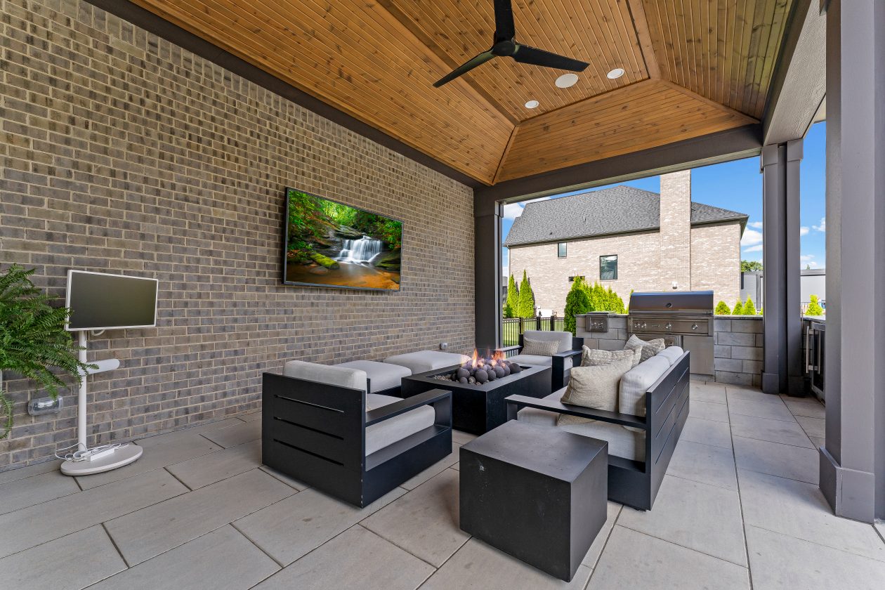 The Luxe Backyard | Great Oaks Landscape